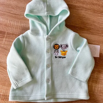 Veste à capuche 6/9 mois 